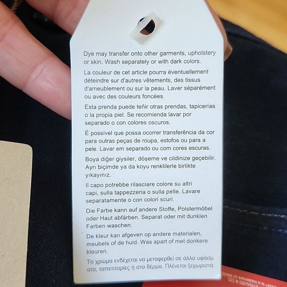 Levi's NWT Perfectly Shaping 512 Bootcut dark wash, 78% cotton jeans 24W - Picture 11 of 16